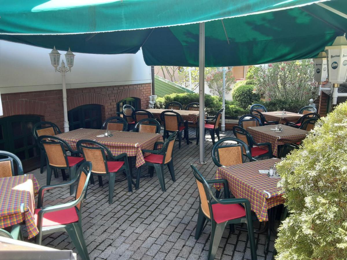 Hévíz St Hubertus Panzio B&B 외부 사진